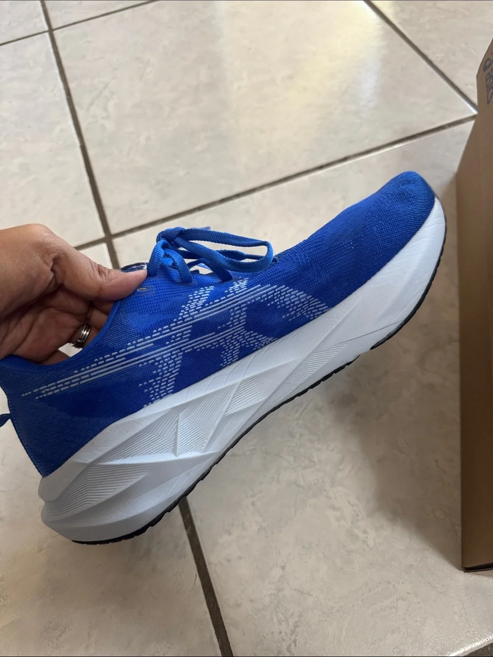 Asics Novablast 5 | Illusion Blue | Mens 10.5 Wide (2E)
